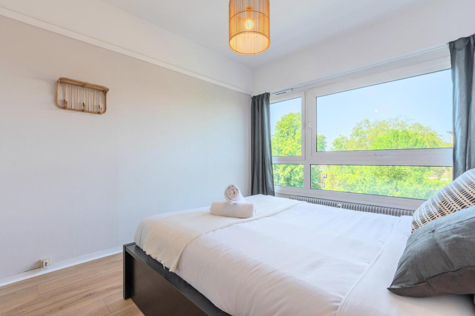 Spacious 3 Bedroom Apartment & Private Parking! Lambersart Exteriér fotografie