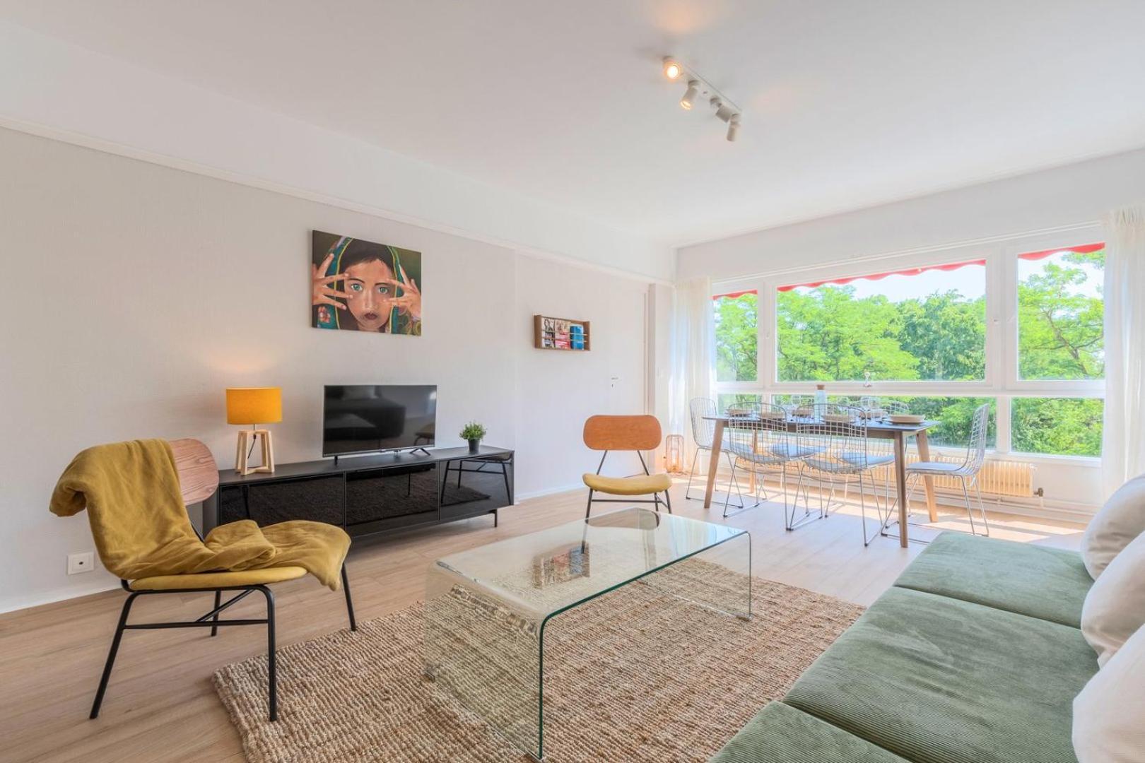 Spacious 3 Bedroom Apartment & Private Parking! Lambersart Exteriér fotografie