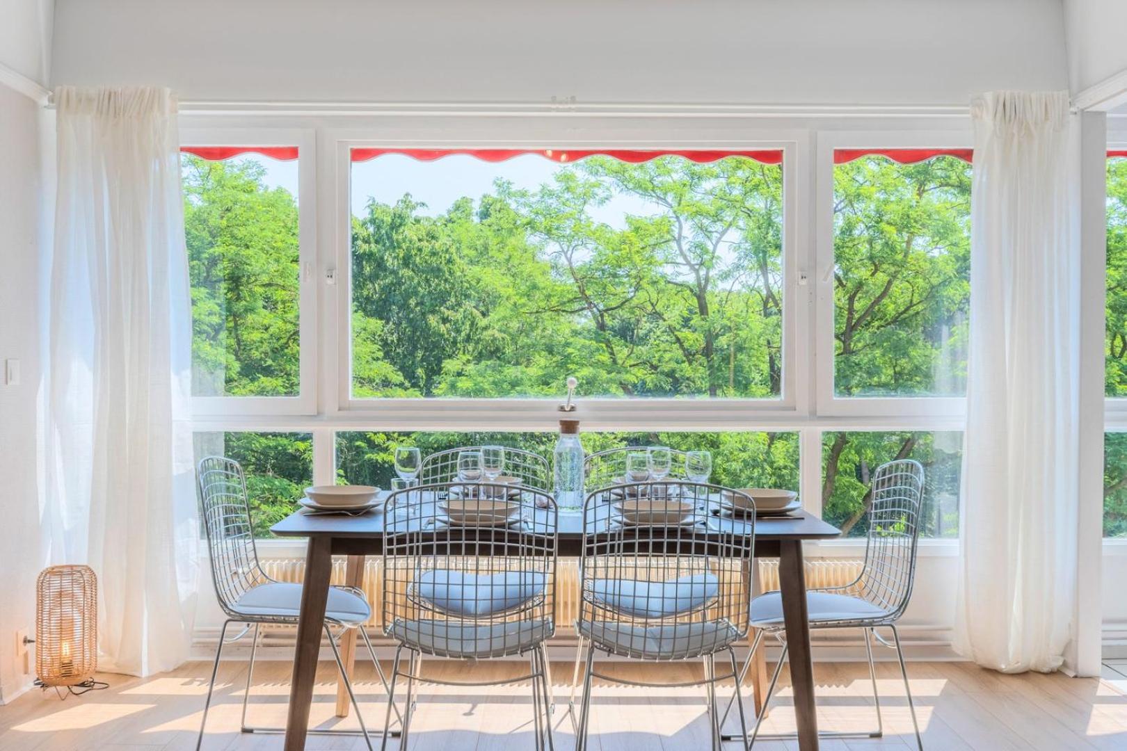 Spacious 3 Bedroom Apartment & Private Parking! Lambersart Exteriér fotografie
